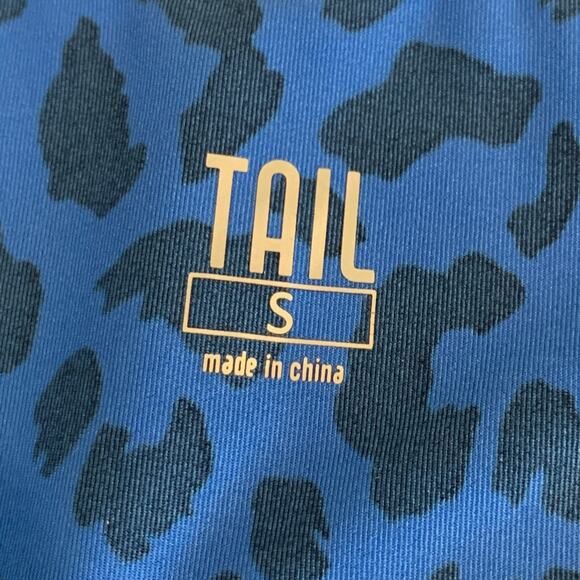 Tail Tank Top Womens S Small Blue Black Fall Giza Leopard Print V Neck Tennis - Picture 7 of 10